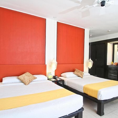 Club Punta Fuego Hotel Nasugbu Bagian luar foto