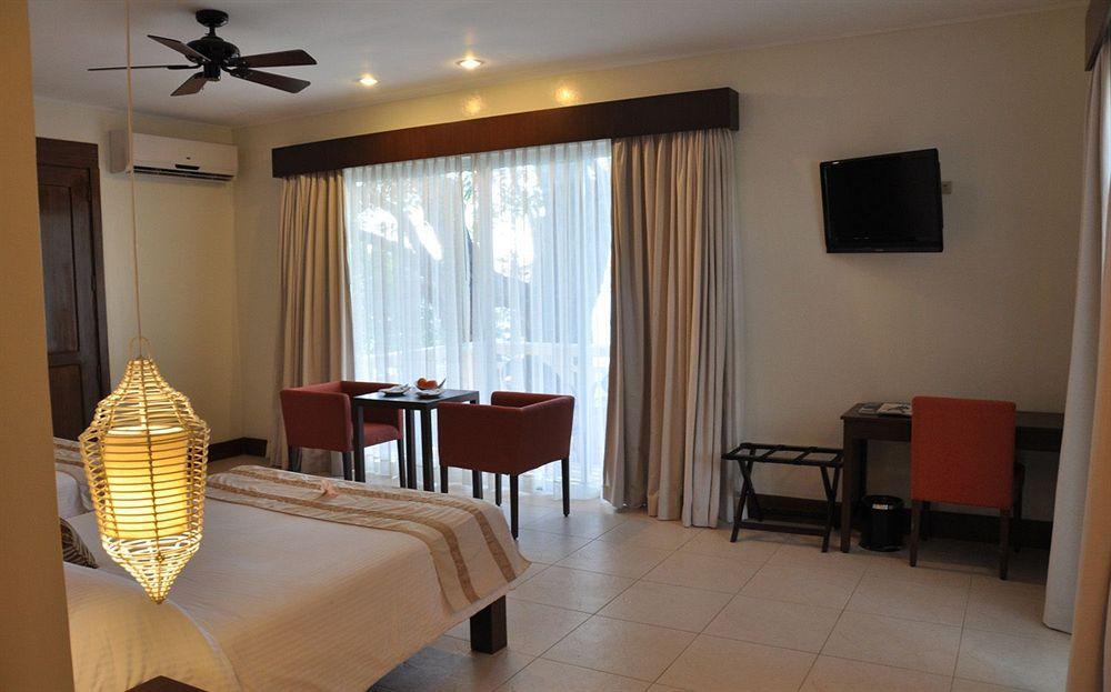 Club Punta Fuego Hotel Nasugbu Bagian luar foto