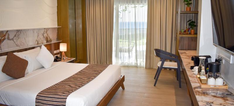 Club Punta Fuego Hotel Nasugbu Bagian luar foto