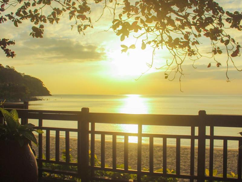 Club Punta Fuego Hotel Nasugbu Bagian luar foto