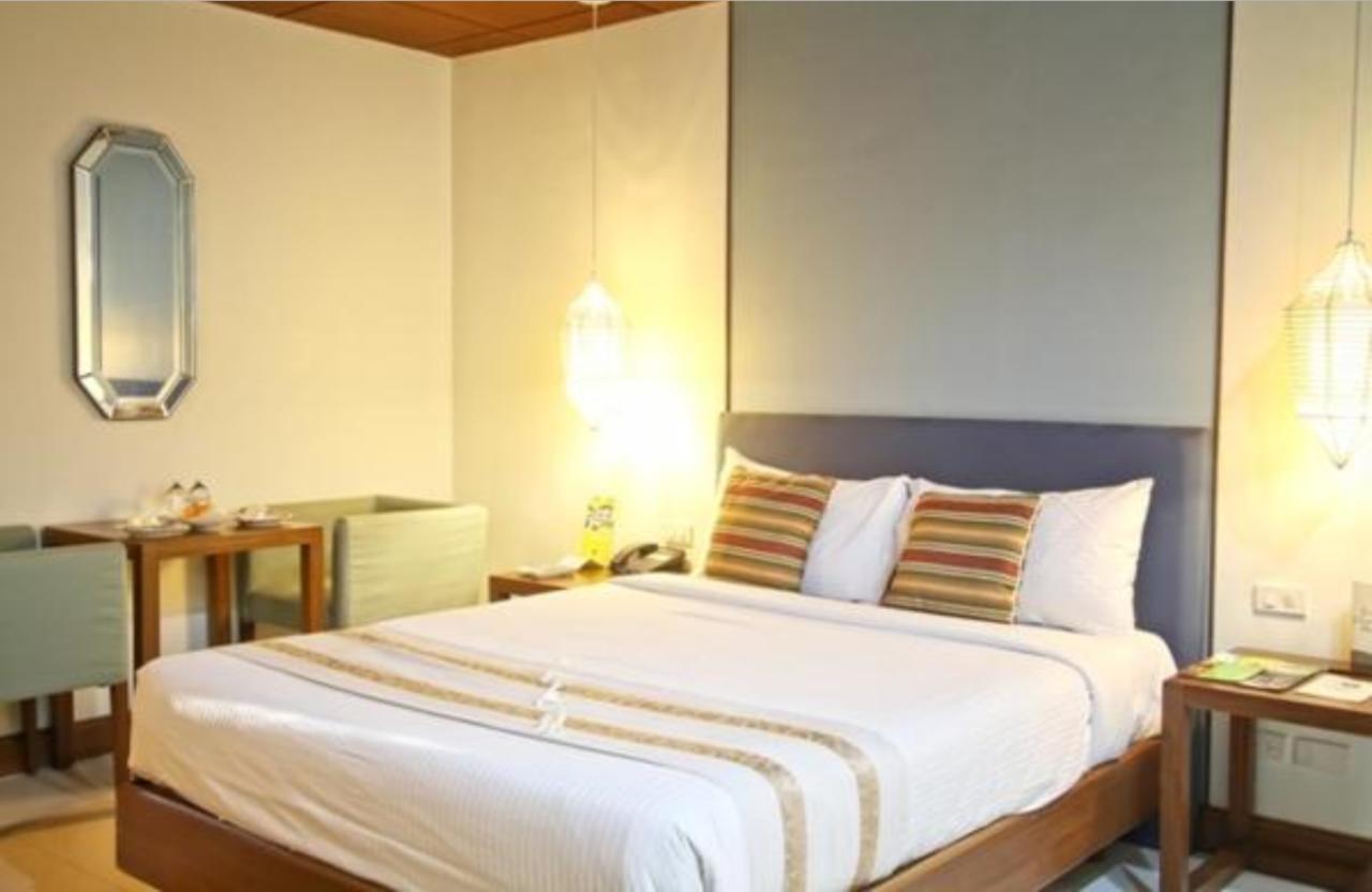 Club Punta Fuego Hotel Nasugbu Bagian luar foto