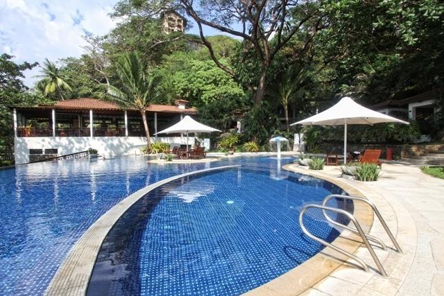 Club Punta Fuego Hotel Nasugbu Bagian luar foto
